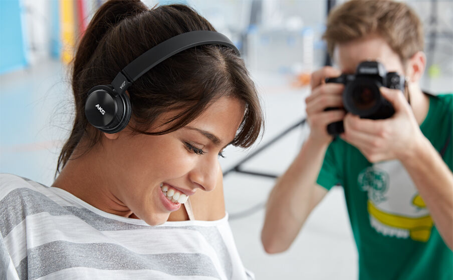 AKG K845 ヘッドホン 2色セット AKG K845 ヘッドホン 2色セット AKG